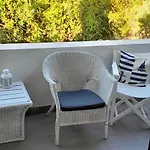 Semesterbostad Sani House 5 Minute Walk To The