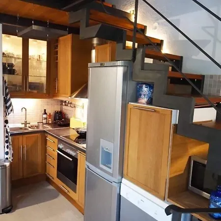 Case de vacanță Sani House 5 Minute Walk To The