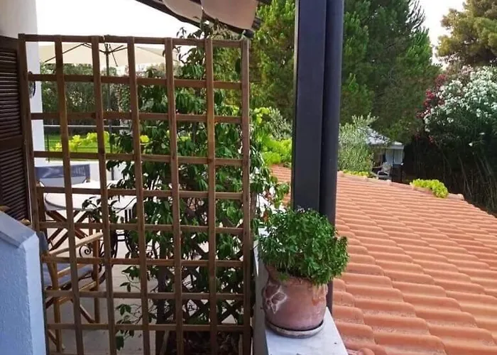 Sani House 5 Minute Walk To The Vakantiehuis Sani (Chalkidiki)
