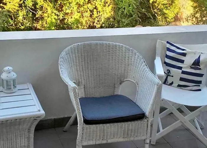 Vakantiehuis Sani House 5 Minute Walk To The