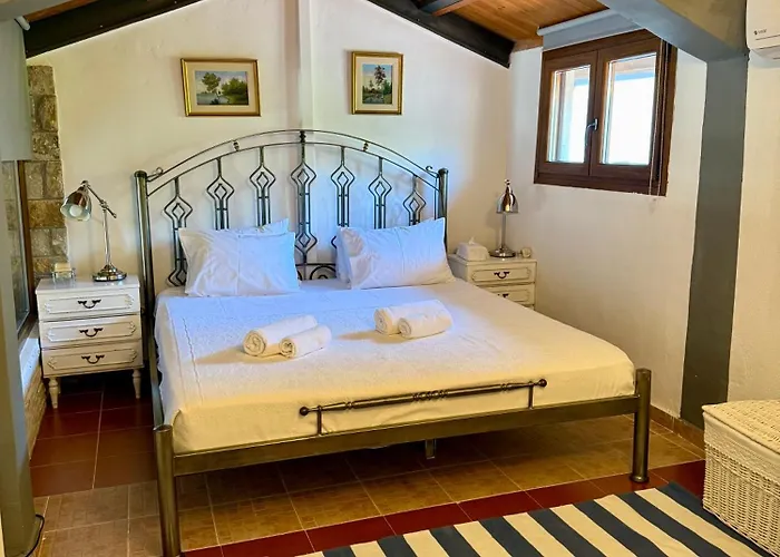 Sani House 5 Minute Walk To The Vakantiehuis